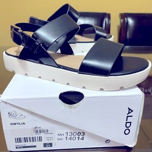BRAND NEW ALDO DWYLIA SANDALS